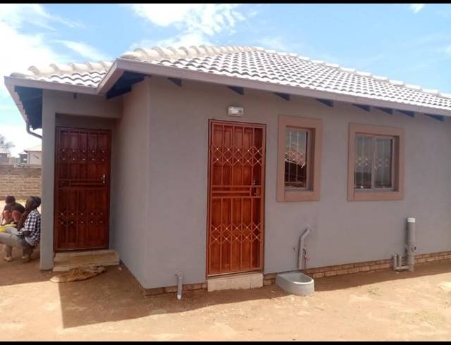 3 BEDROOM HOUSE FOR SALE IN SALFIN